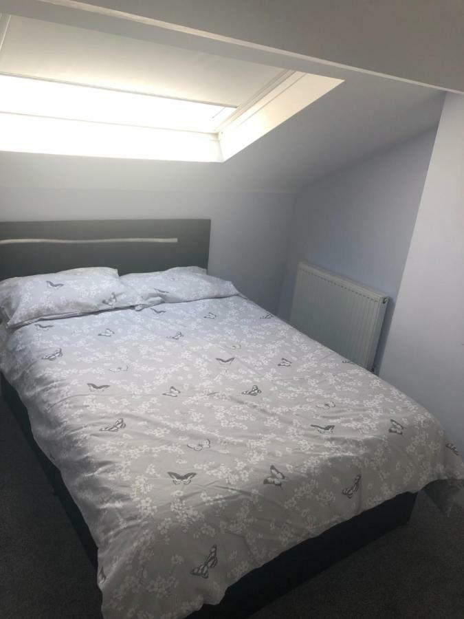 Cheapsleepz 49 Moscow Drive Ξενοδοχείο Λίβερπουλ Εξωτερικό φωτογραφία